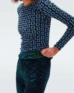 Logan Reversible Mesh Top